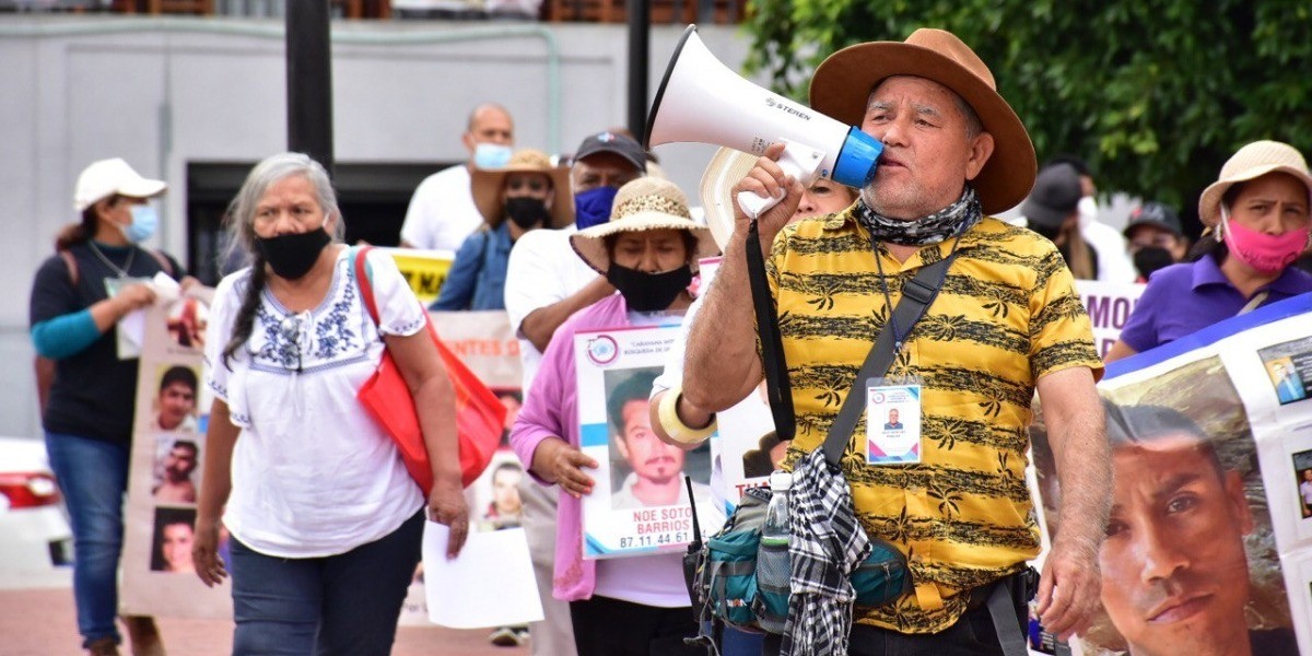 “A ver a cuántos enterramos”; el miedo, pasajero que acompaña a la caravana de búsqueda