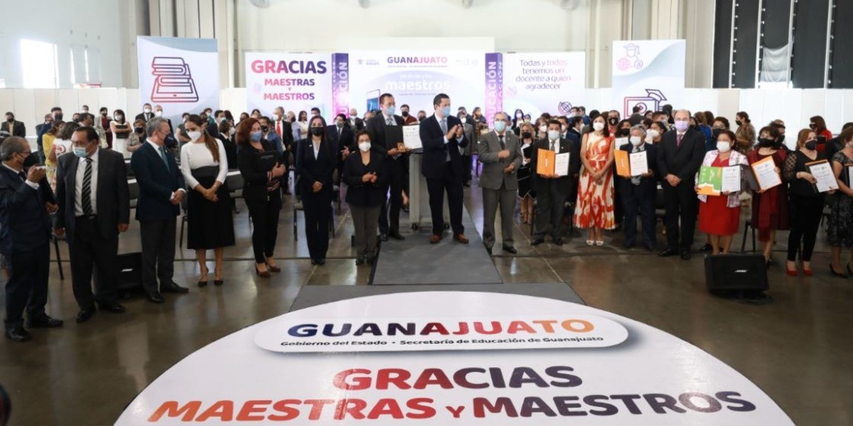 Destacan labor de maestras y maestros en época de pandemia