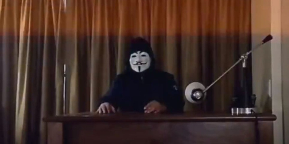 Anonymous reaparece; alerta que hackers rusos planean ataque al INE