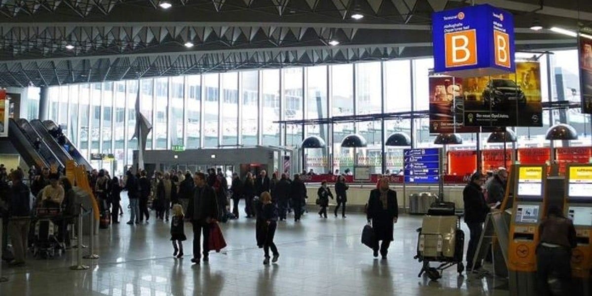 Alemania pondrá en cuarentena a viajeros de Gran Bretaña