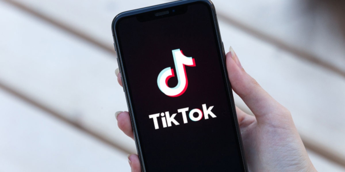 Europa acusa a TikTok por publicidad dirigida a niños