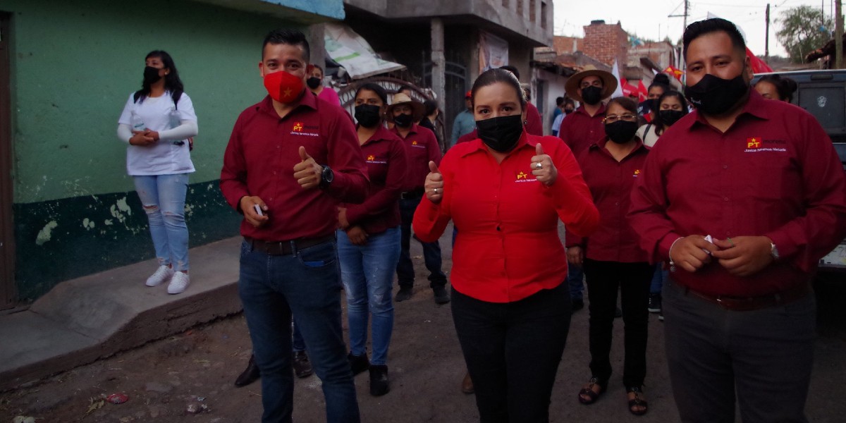 Atacan a balazos a candidata de Morena a la alcaldía de Cuitzeo