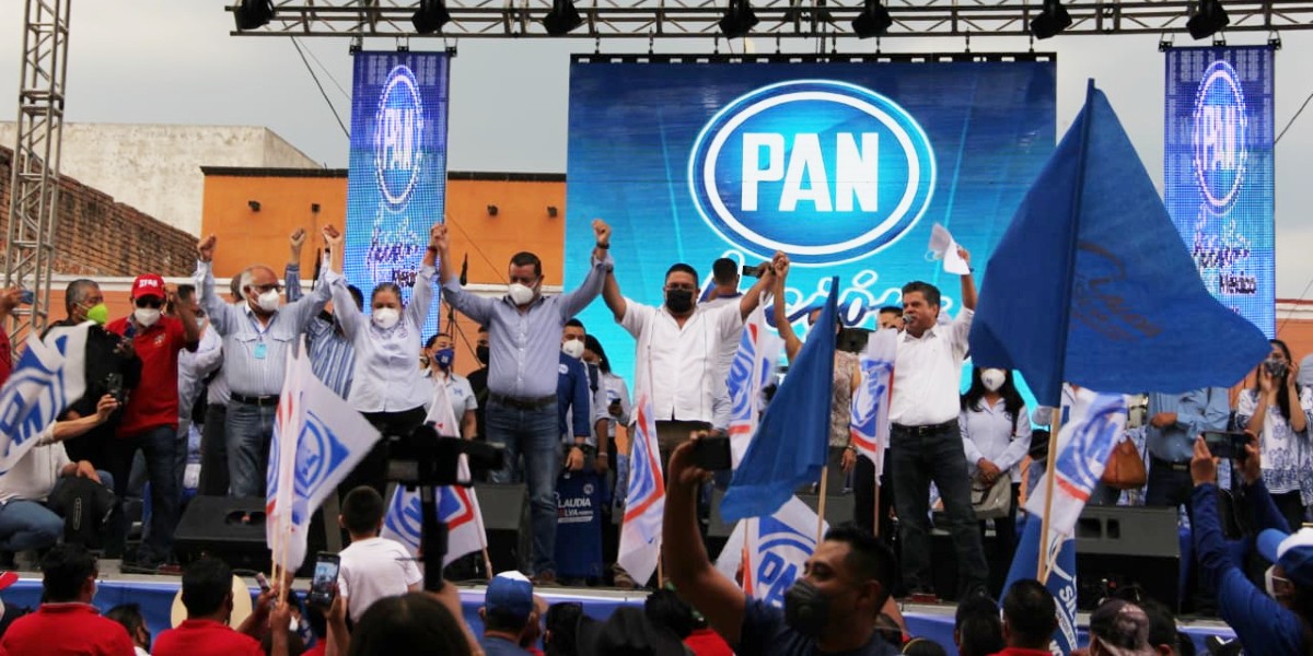 Declina candidato del PVEM a favor de la panista Claudia Silva en Acámbaro