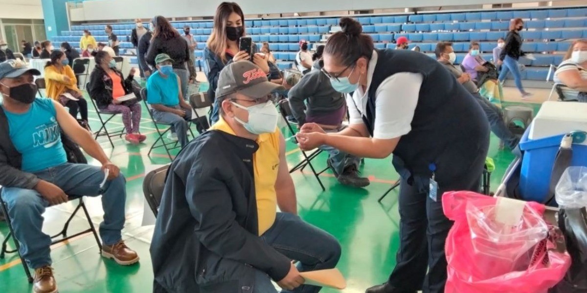 Aplicarán vacuna contra COVID-19 a personas de 40 a 49 años en Irapuato