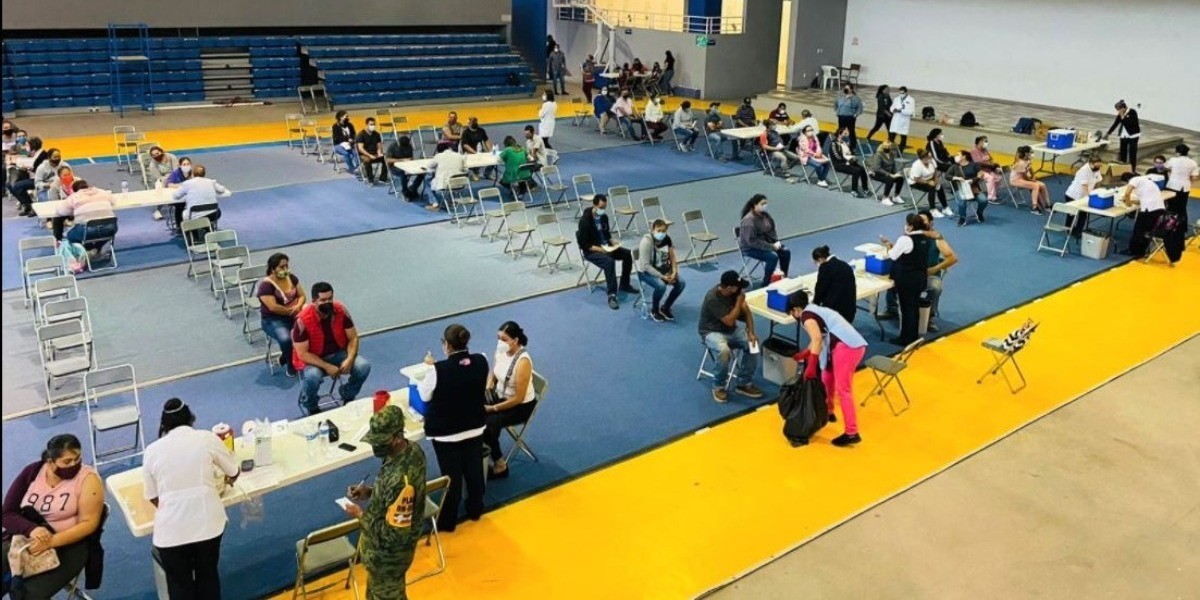 Cancelan vacunación anticovid-19 para los de 40 a 49 en Cuerámaro