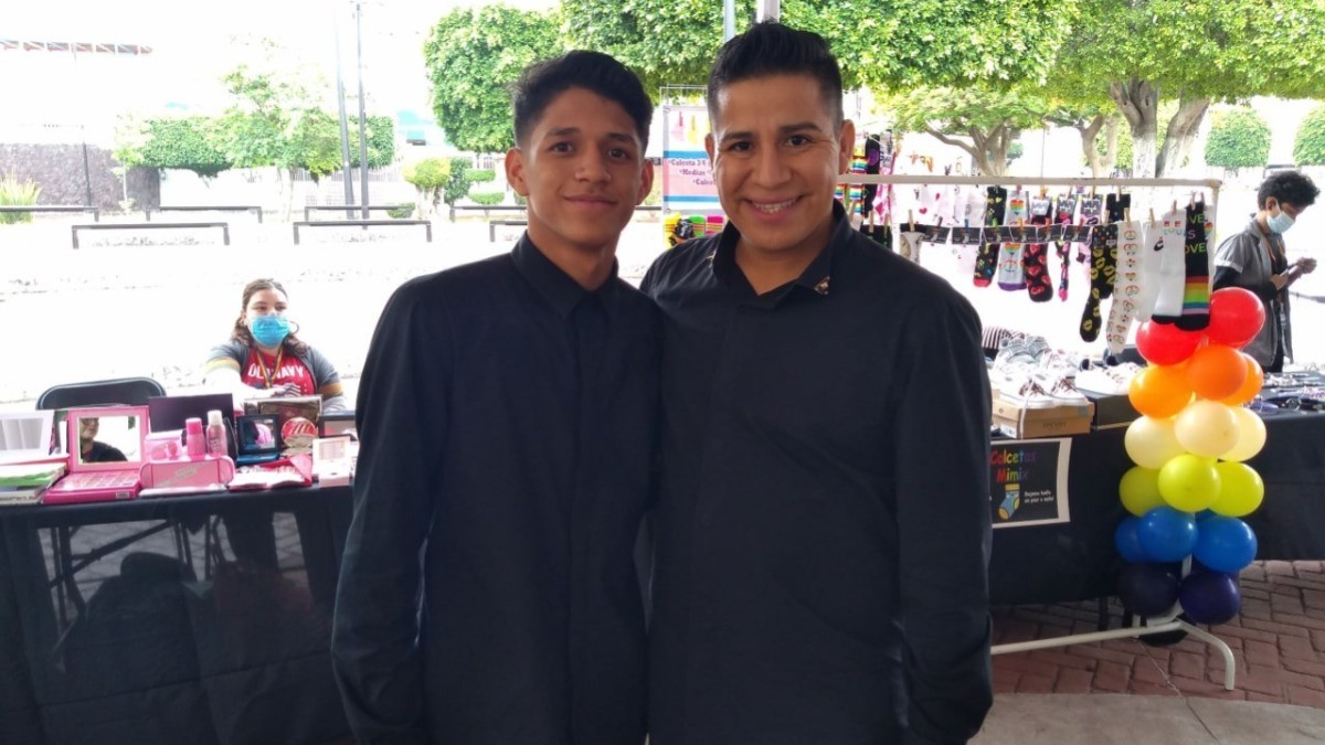 Un papá soltero gay