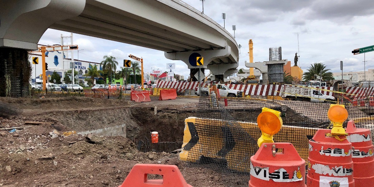 Anuncian cierre de carriles por obras del Distribuidor Vial Santa Fe