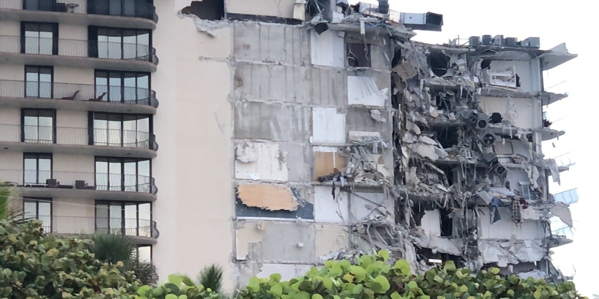Se derrumba edificio residencial en Miami; se reporta un muerto y 99 desaparecidos