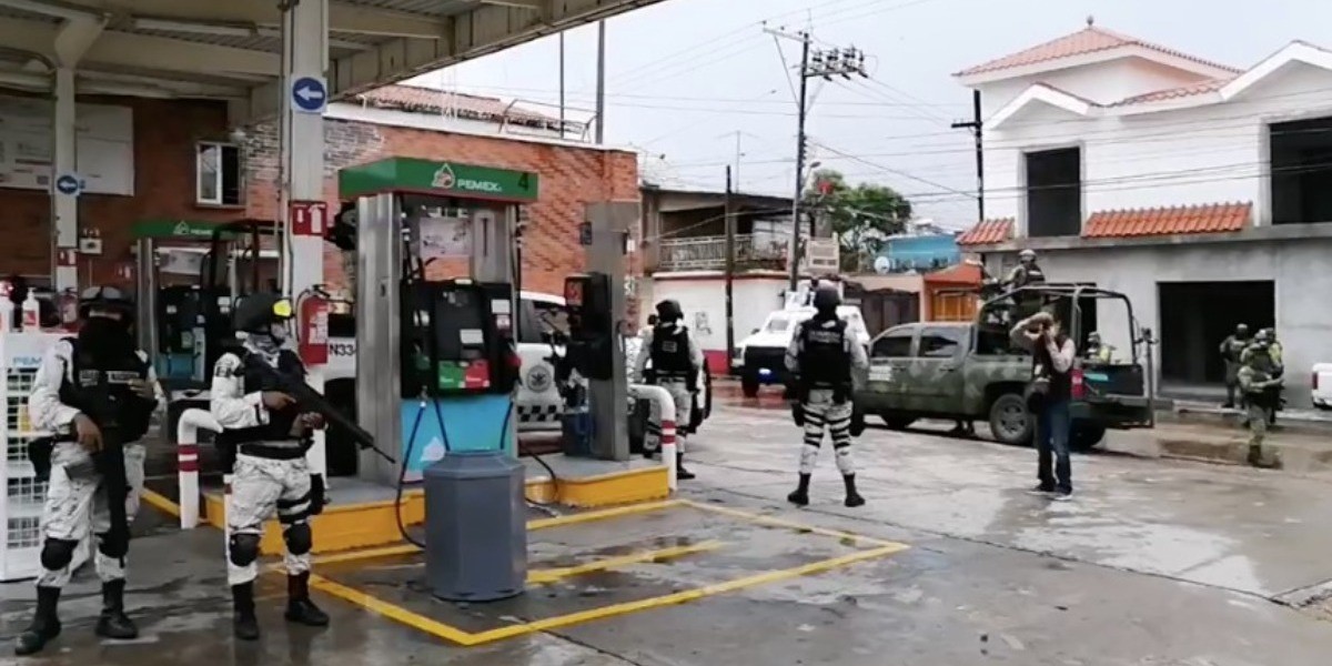 Atacan a elementos de la Guardia Nacional en Pueblo Nuevo; hay un muerto