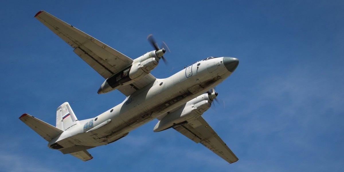 Avión se estrella en Rusia y sus 28 pasajeros fallecen