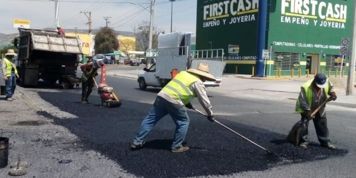 Invierten 10 millones de pesos para tapar baches en León