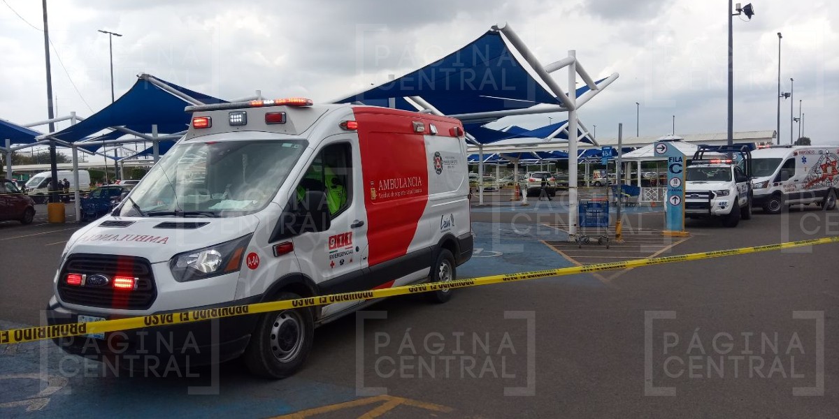 Asesinan a dos mujeres y lesionan a un niño y un bebé en Walmart Torres Landa