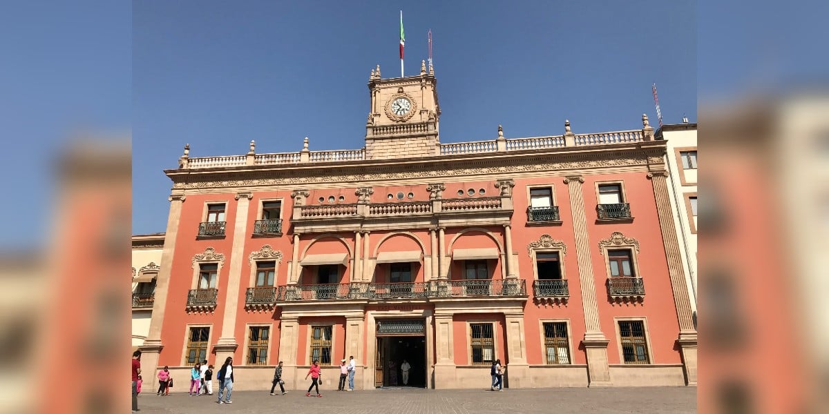 Federación ‘castiga’ a León con recorte de más de mil 800 millones de pesos