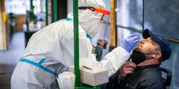 Registra Tokio aumento en contagios por variante Delta