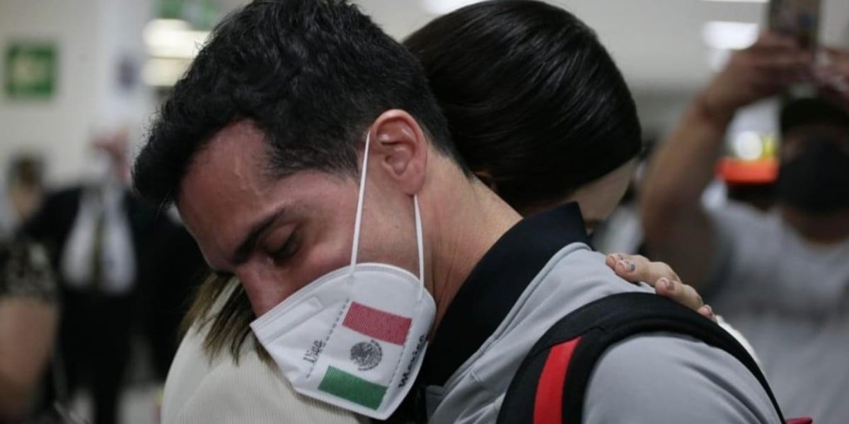 Rommel Pacheco regresa a México tras terminar su carrera en Tokio