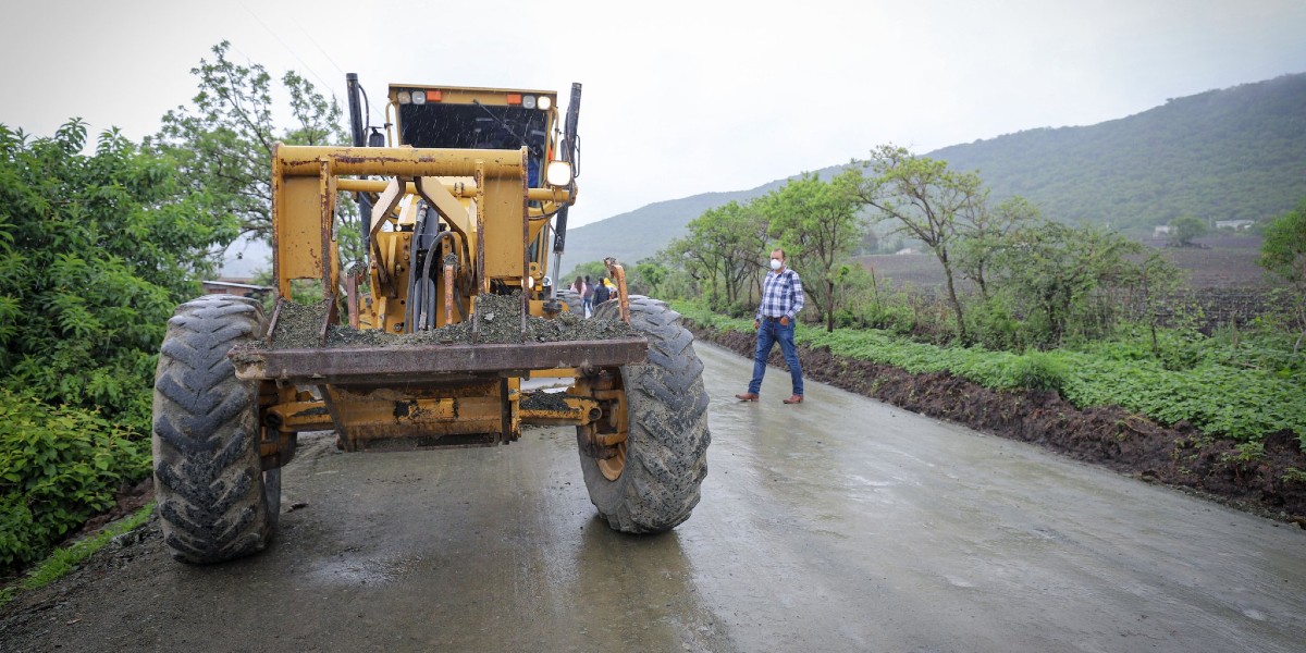 León invertirá 22.5 millones de pesos para en sus caminos rurales