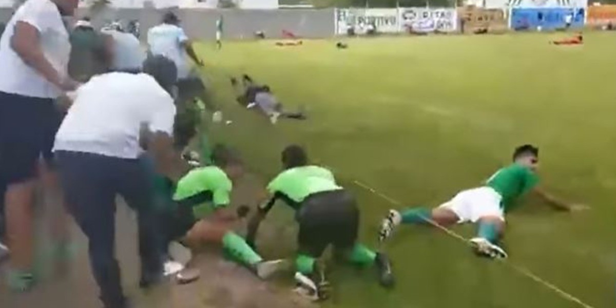#VIDEO | Partido de futbol termina en tragedia; mueren tres en balacera