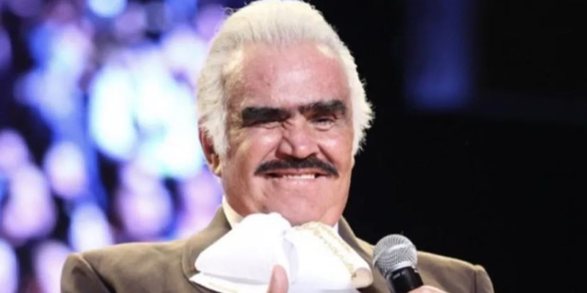 Hospitalizan nuevamente a Vicente Fernández