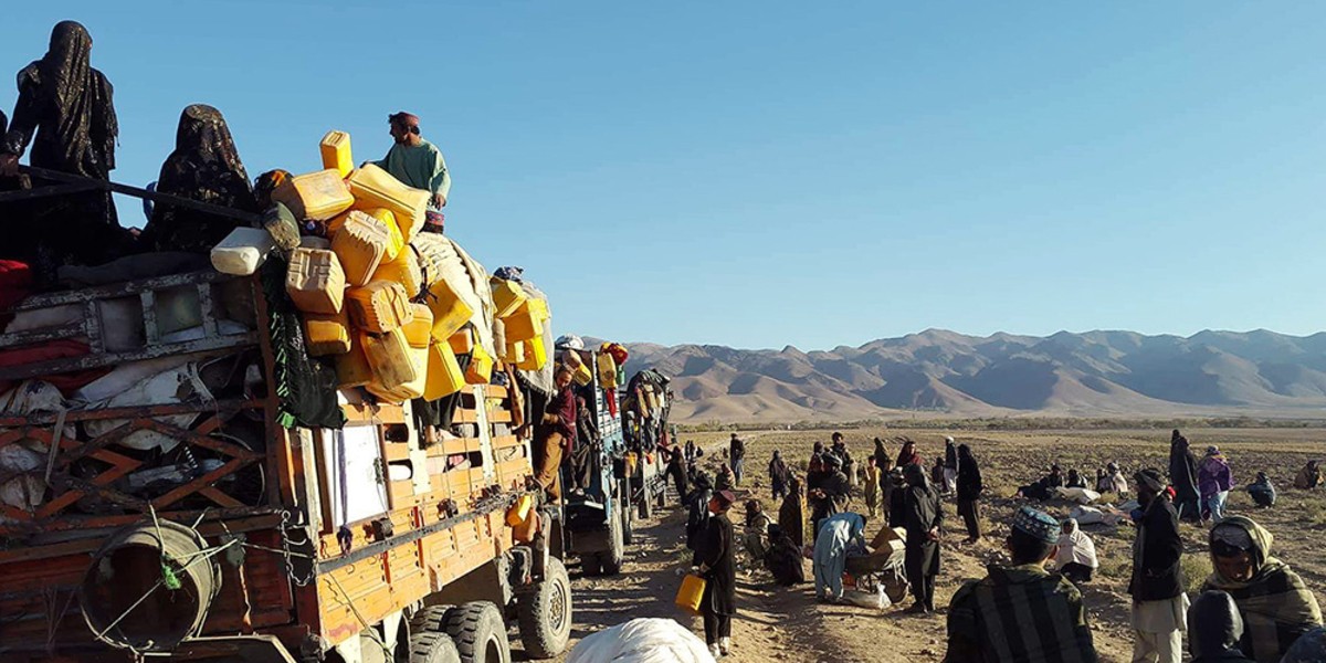 Comienza diáspora de refugiados afganos por el mundo