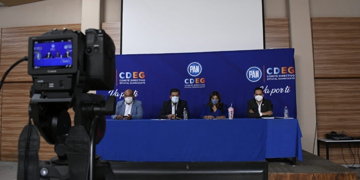 Exigen panistas a AMLO no desperdiciar el dinero de los mexicanos