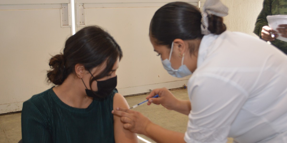 Llegan segundas dosis de vacuna a 13 municipios