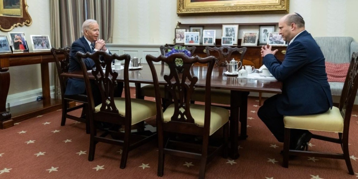 Biden recibe a primer ministro de Israel tras ataques en Kabul