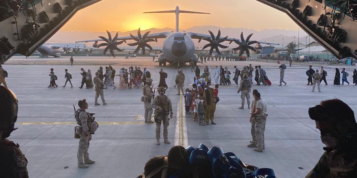 EE. UU. frustra ataque con misiles al aeropuerto de Kabul