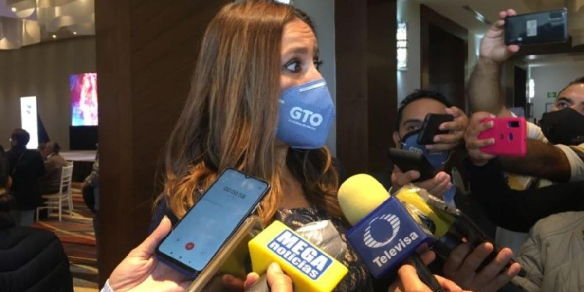 Que se aplique la ley para destitución de Zamarripa: Libia Denisse