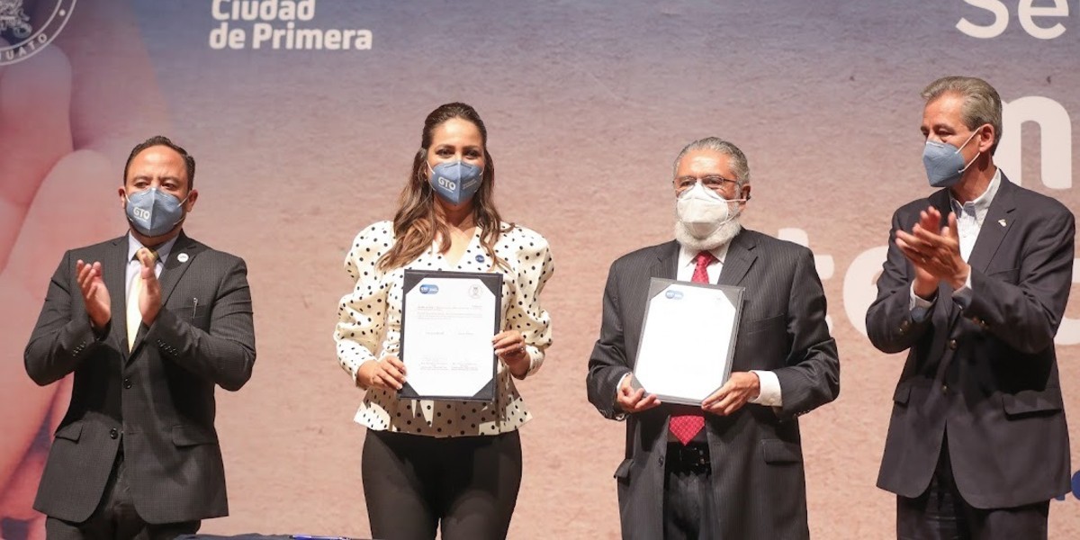 Invitan a aprovechar descuentos en el Mes del Testamento