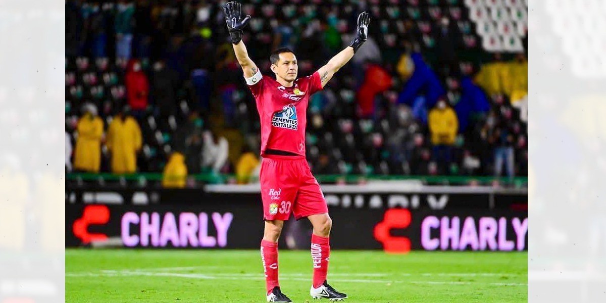 Club León anuncia renovación de Rodolfo Cota por cinco años