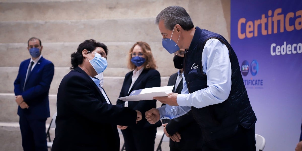 Certifican a 62 instructores de Centros Comunitarios y Plazas de la Ciudadanía