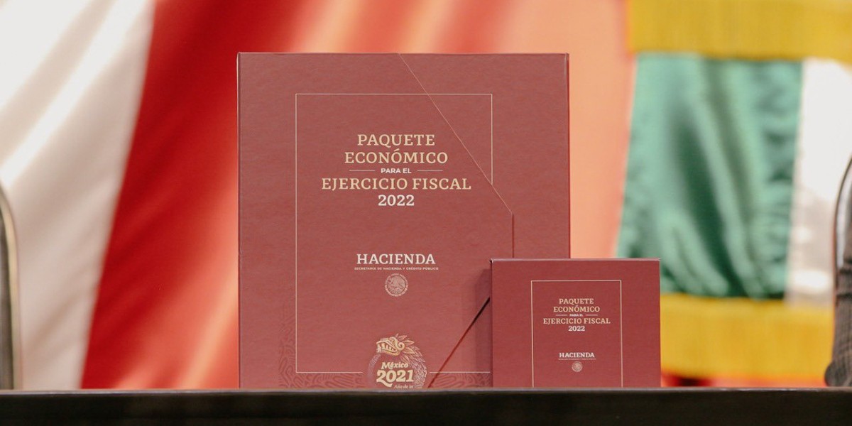 Entregan Paquete Económico 2022 al Congreso