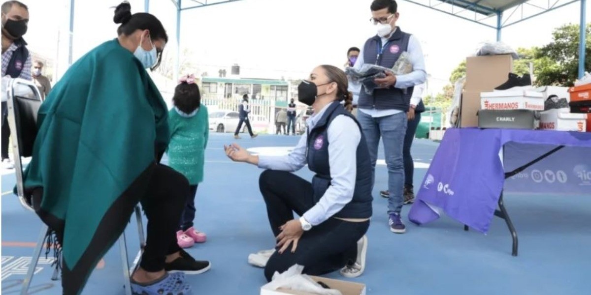 Impulsan colecta de víveres para damnificados por las lluvias