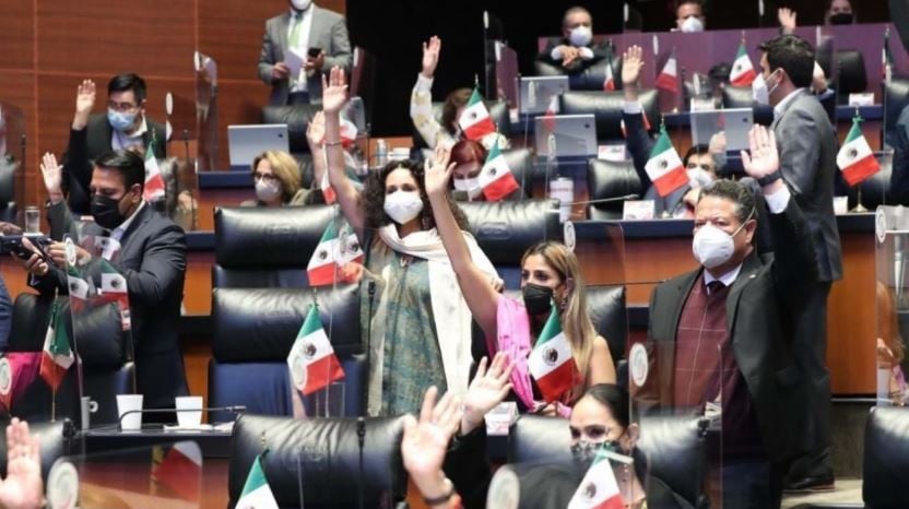 Aprueban por consenso Ley de Juicio Político y Declaración de Procedencia