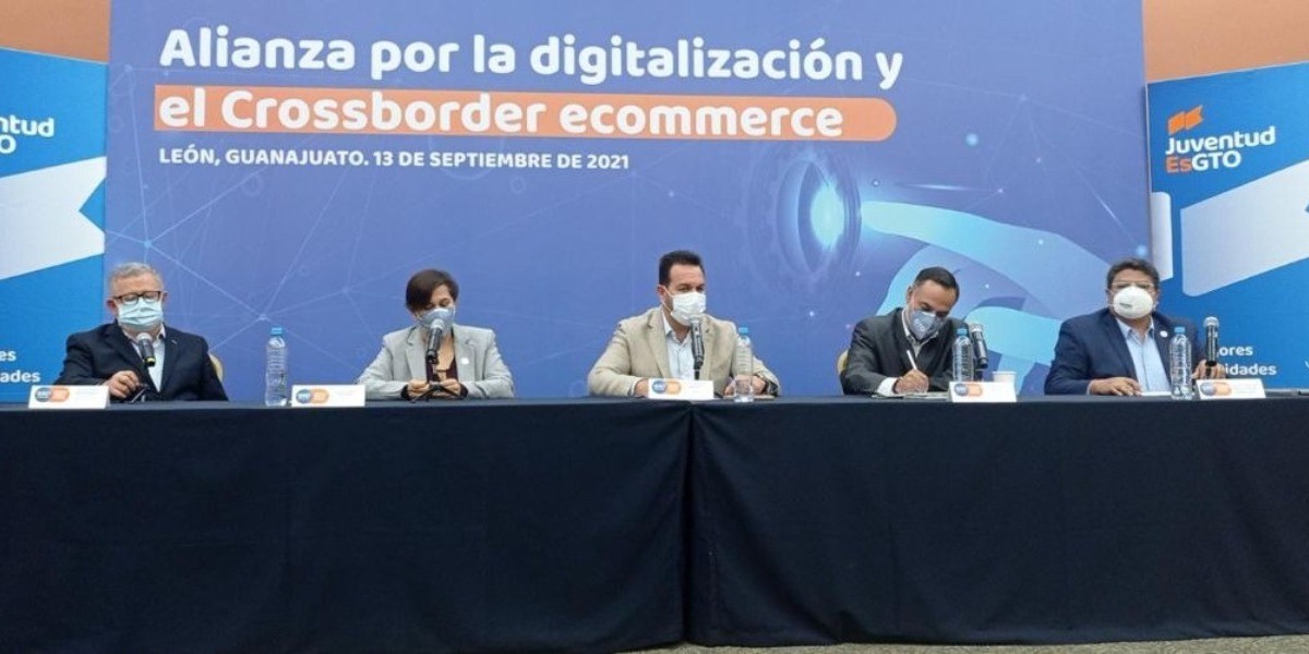 Analiza Cofoce impacto ante escasez de microcomponentes en el sector automotriz