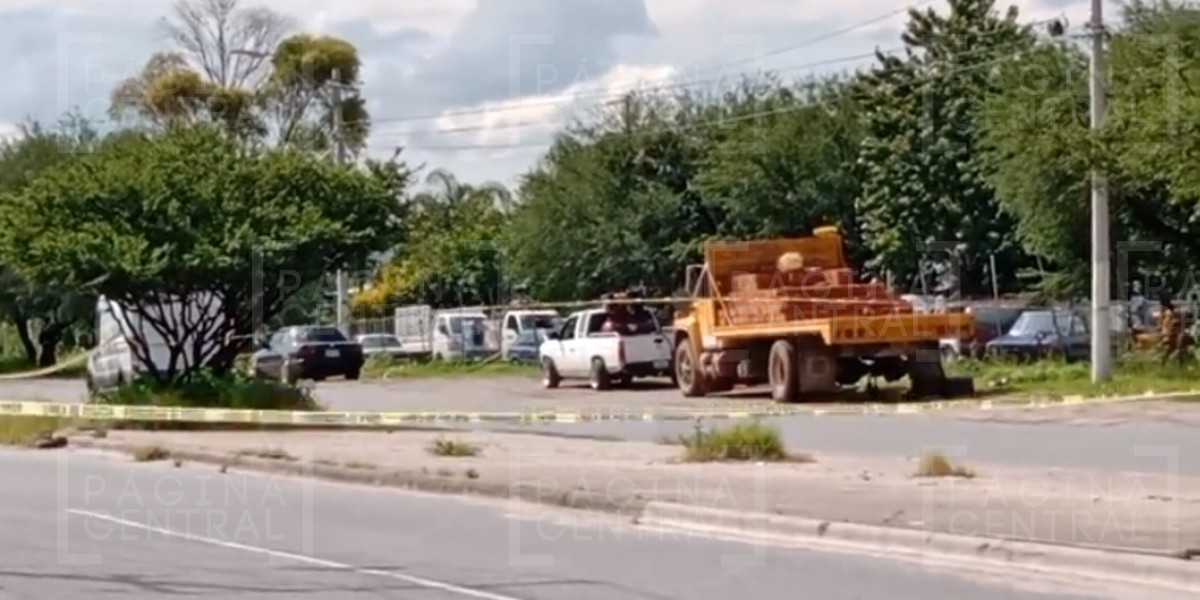 Asesinan a un hombre mientras cambiaba una llanta en Villas de San Juan