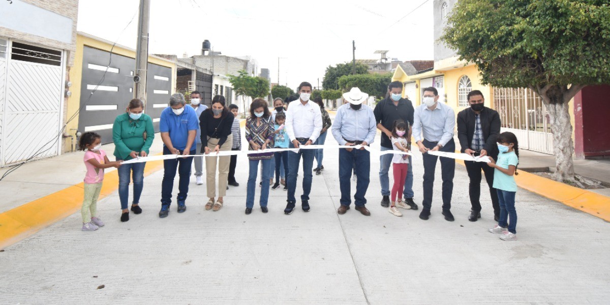 Tienen habitantes de SFR red de drenaje en la calle Alaska