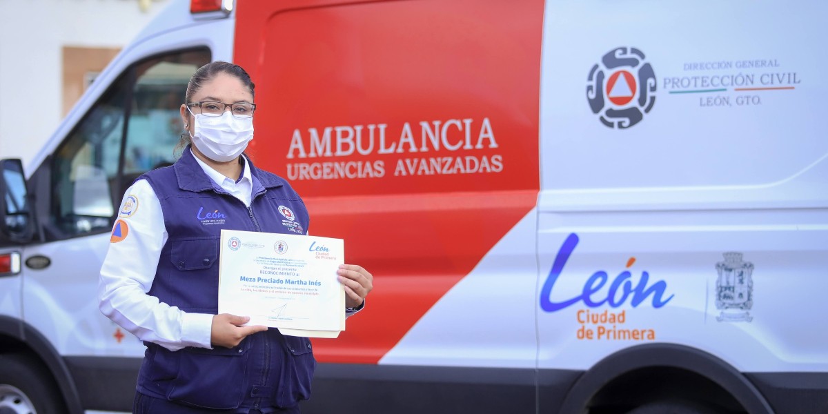 Fortalecen a Protección Civil León con ambulancia y equipo médico