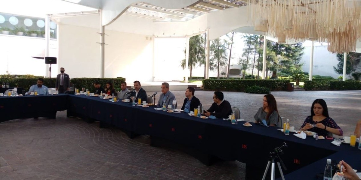 Hay 7 mil millones de pesos para liquidar 184 obras: alcalde