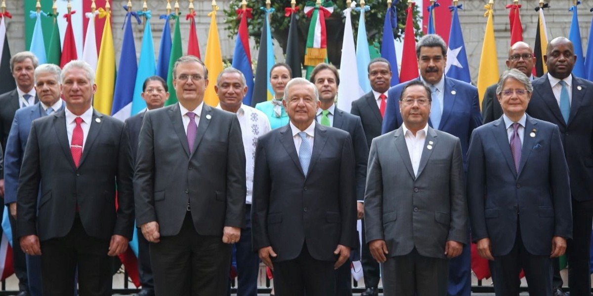 Senadores de EE.UU. critican a AMLO por no arrestar y extraditar a Maduro