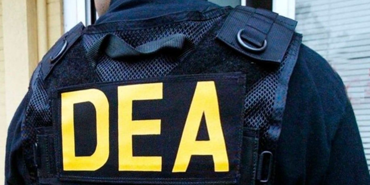 México 'congela' visas para agentes de la DEA