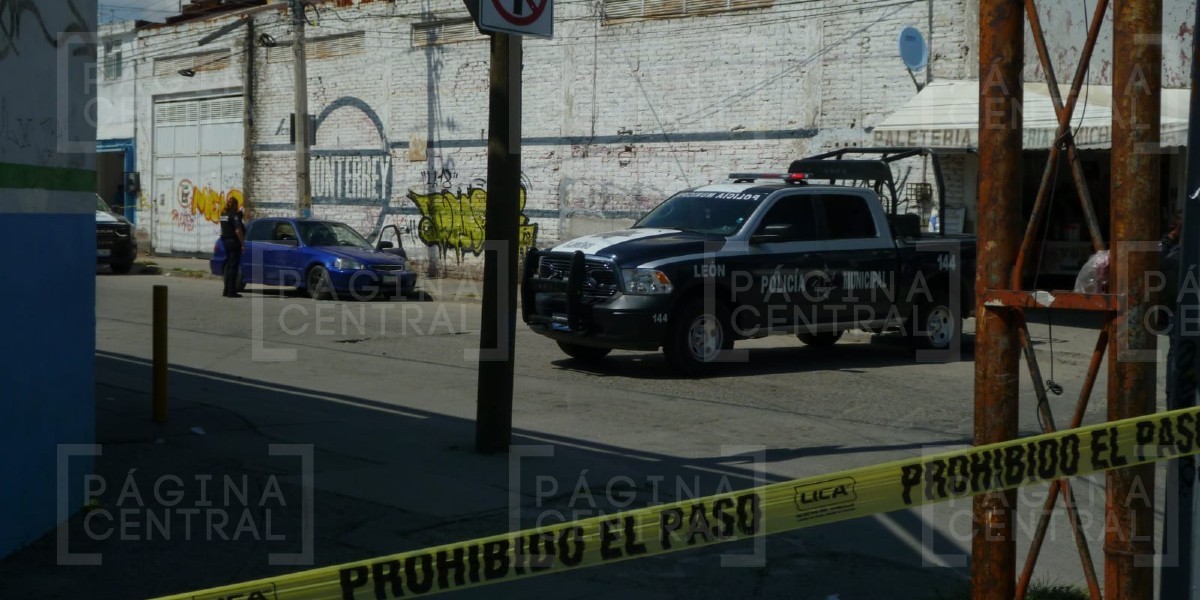Motosicarios asesinan a un hombre dentro de su auto en Las Margaritas