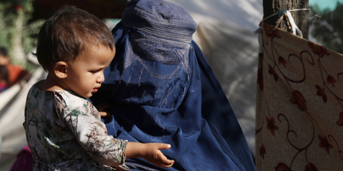 Talibanes incumplen sus promesas a las mujeres afganas: ONU