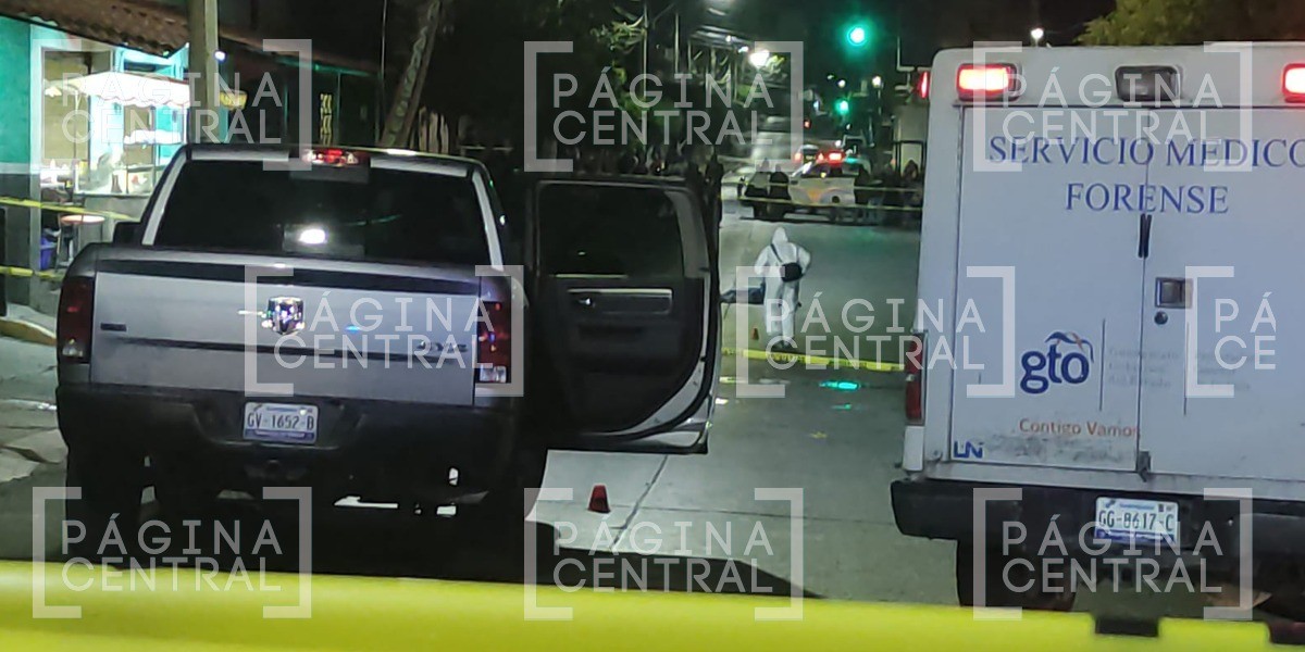 Muere arrollado al intentar ganarle el paso a un auto