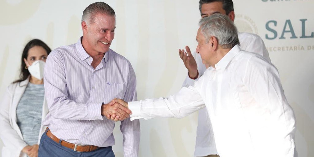 PRI niega al exgobernador de Sinaloa permiso para colaborar con Morena