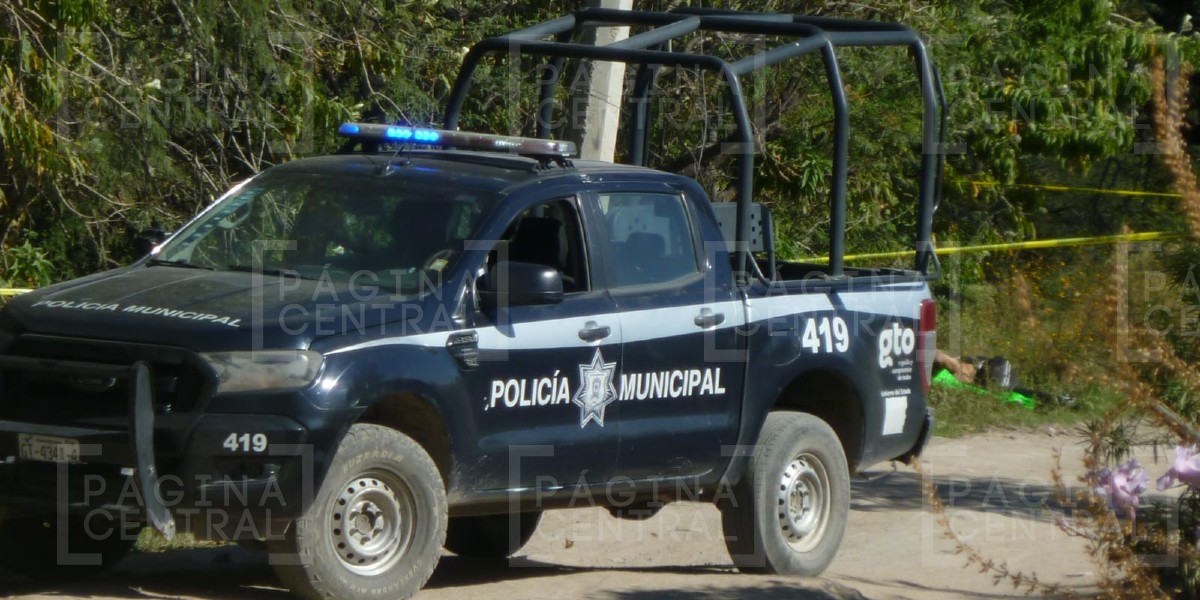 Tiran dos cuerpos maniatados y con huellas de violencia en El Penitente