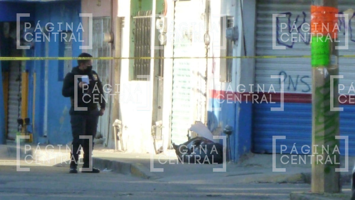 Encuentran cuerpo embolsado en La Carmona
