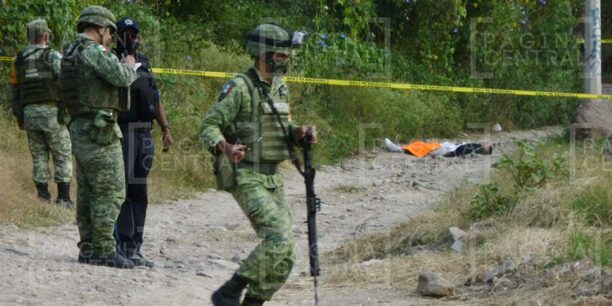 Encuentran cadáver tirado en camino de terracería en el Ojo de Agua