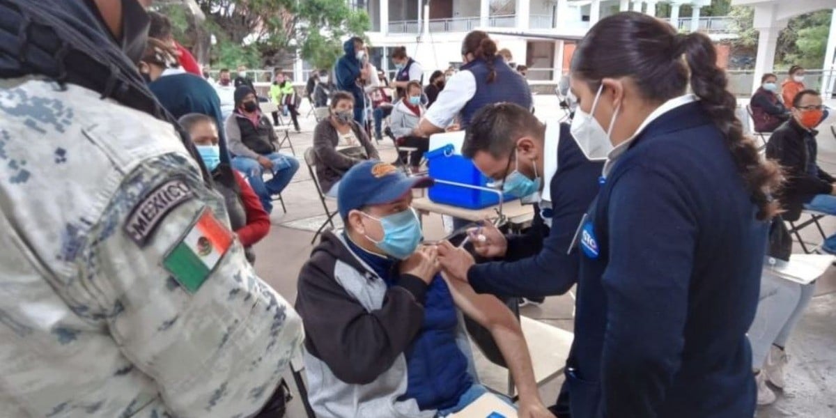 Concluye vacunación de AstraZeneca en 4 de 20 municipios