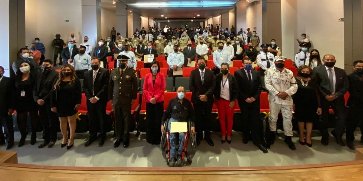 Más de 100 guardias de seguridad privada finalizan capacitación estatal